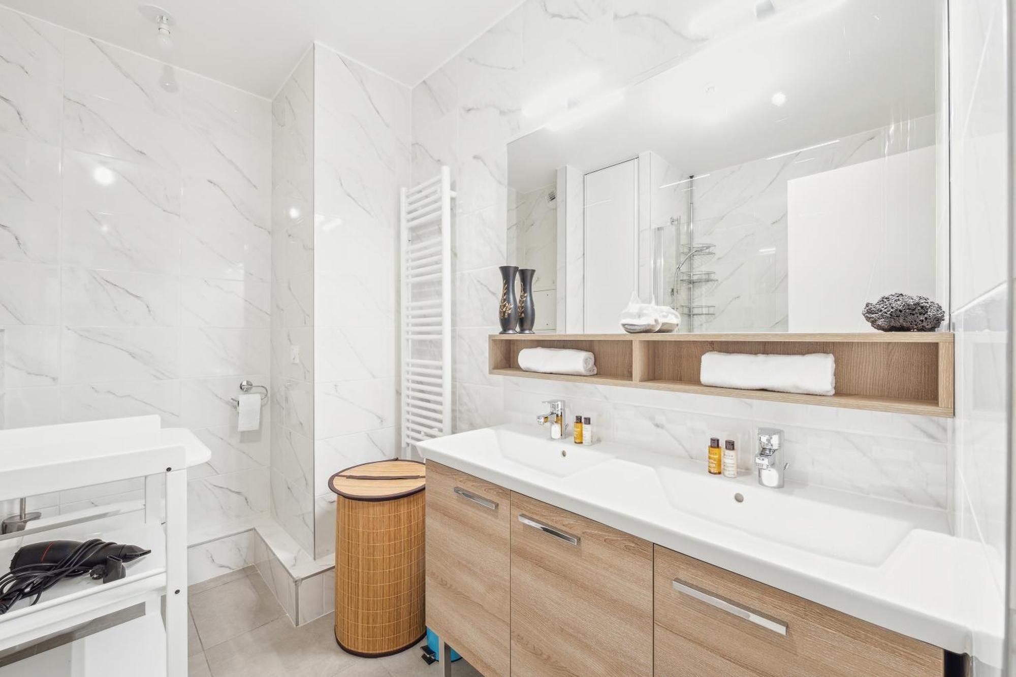 Veeve - The Transforming Terrace Apartment Paris